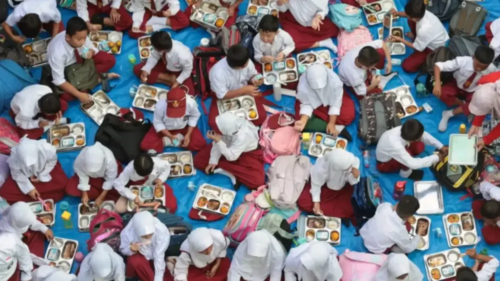 Массовые отравления в Индонезии: уроки для программы школьного питания в Казахстане