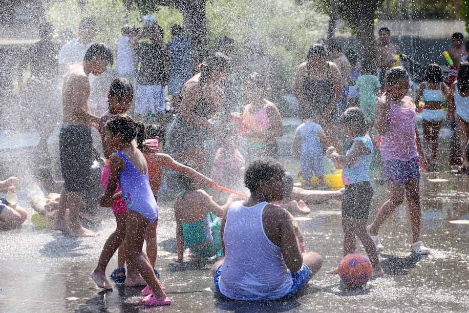 Фонтаны как решение проблемы жары в городах Казахстана