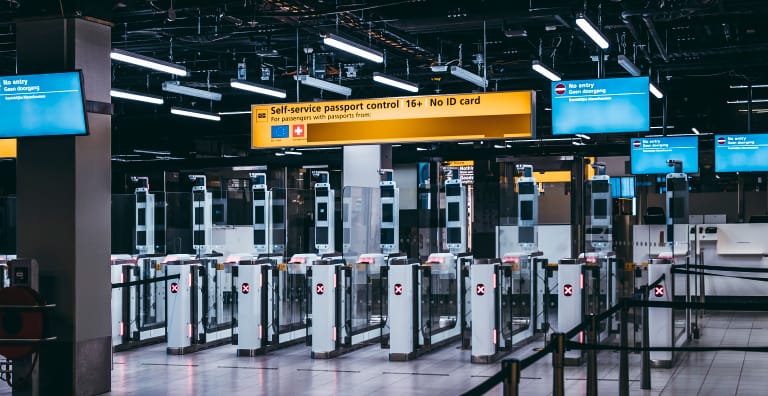 Новая биометрическая система ЕС может повлиять на поездки казахстанцев в Европу